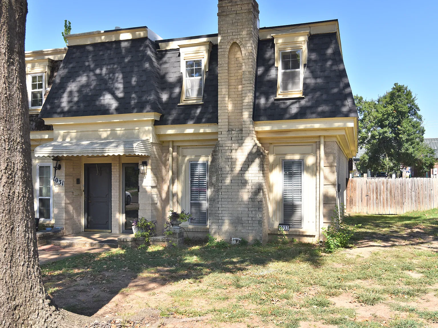3 bed, 1880 sqft, $1,740 — Photo 1