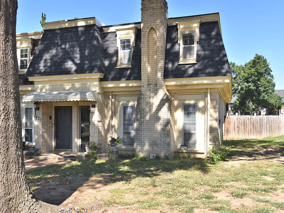 1033 E Thompson Ave
