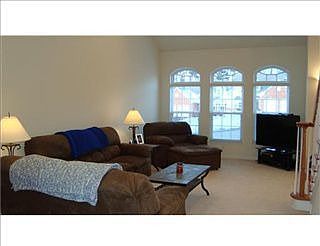 5th image of 462 Eton Dr