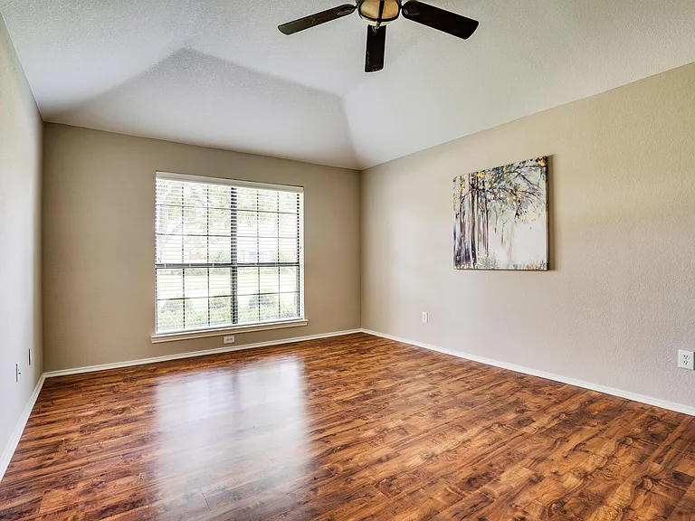 626 Cribbs Dr — Photo 7