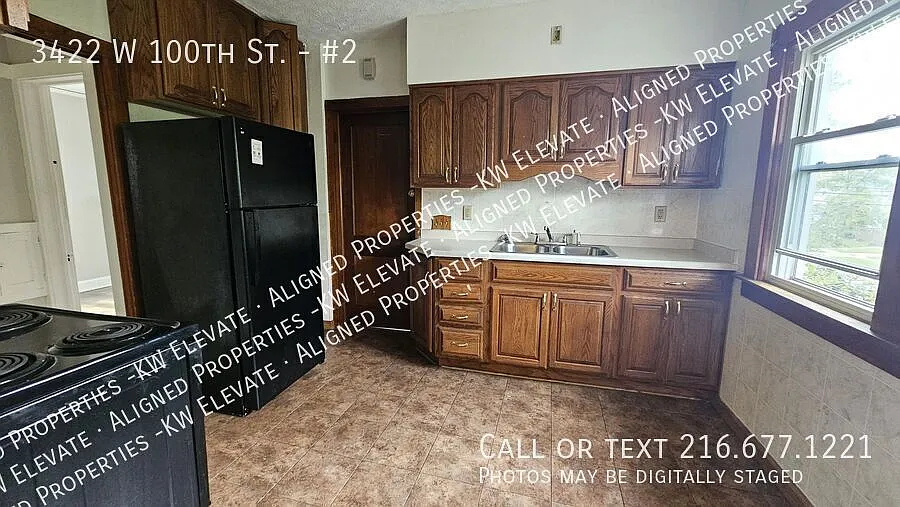 Building Photo - 3422 W 100th St #2