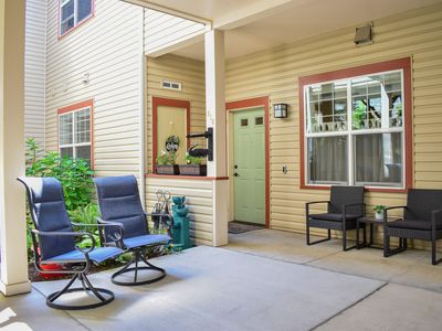 910 Mountain Meadows Cir, Ashland, OR, 97520