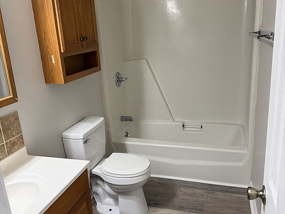 5th image of 230 S Craige St #230