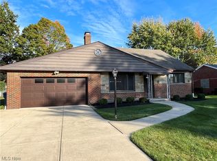4449 W Ranchview Ave, North Olmsted, OH 44070