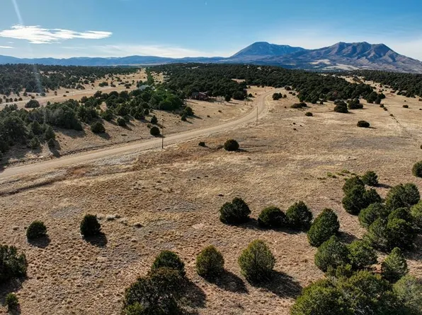 37 Navajo Rd, Walsenburg, CO 81089
