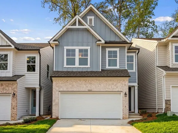 702 Smokey Quartz Way, Kennesaw, GA 30144