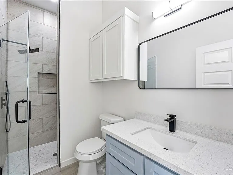 5709 Notre Dame Ave #1 — Photo 6