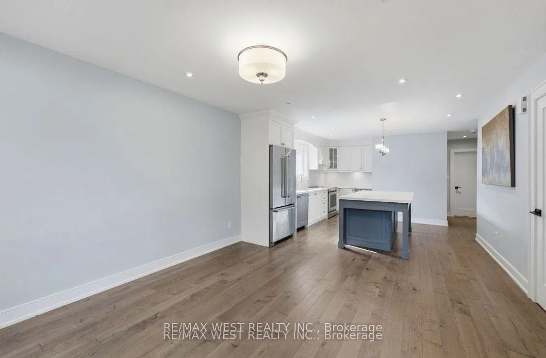 3 bed, $3,045 — Photo 4