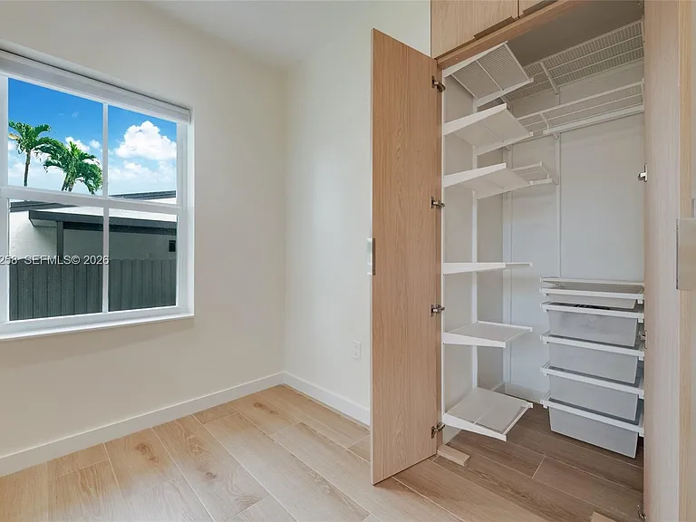 6356 SW 14th St — Photo 20