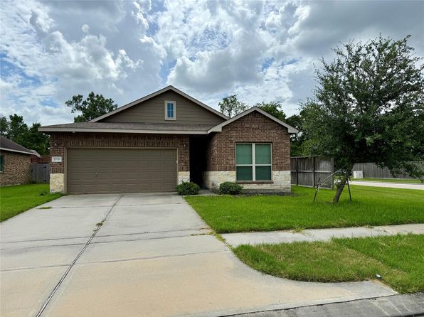23715 Springwolf Dr