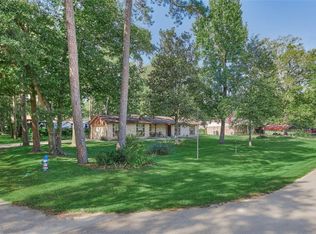 101 Hillcrest Dr, Conroe, TX 77303