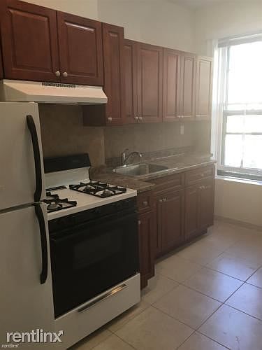 0000_223444998_medium