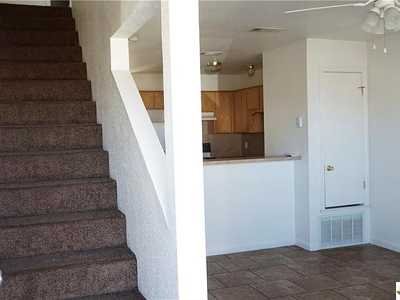 3rd image of 4004 Gus Dr