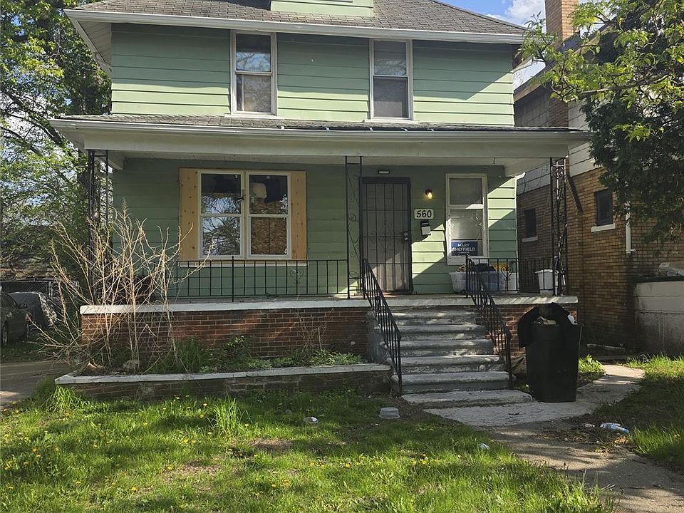 1st image of 560 Woodland St