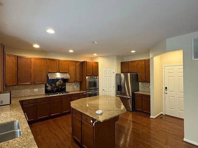 24877 Myers Glen Pl — Photo 9