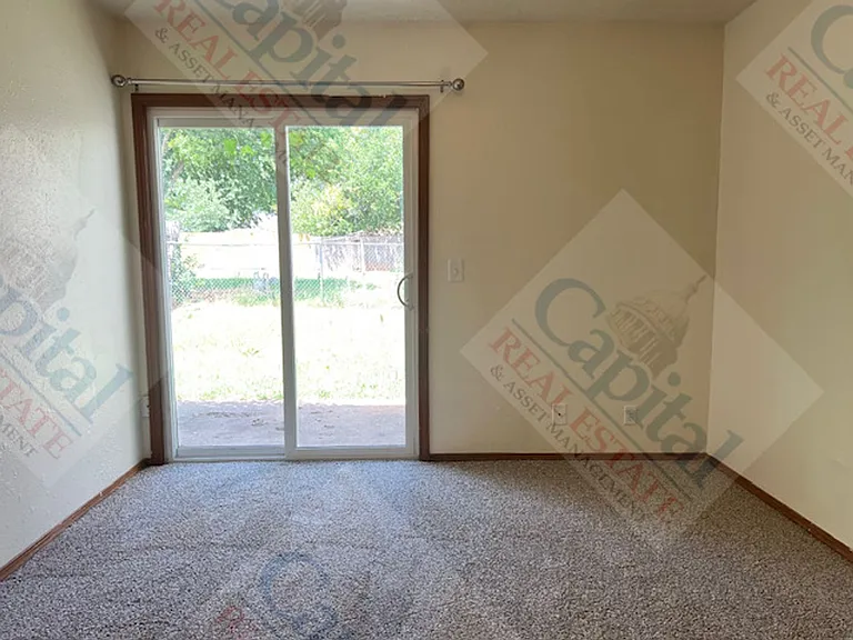 1322 Glen Oaks Ct — Photo 21