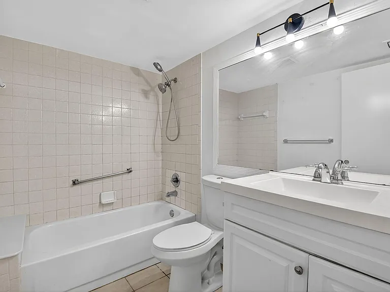 208 Foxtail Dr #B2 — Photo 19