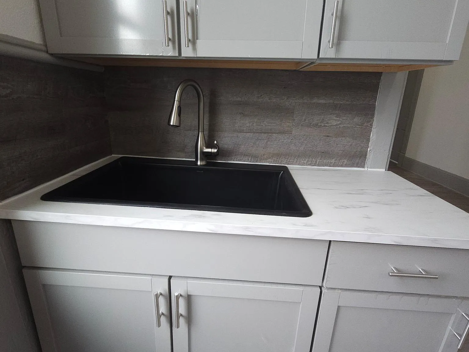 5 bed, 1250 sqft, $2,000 — Photo 4