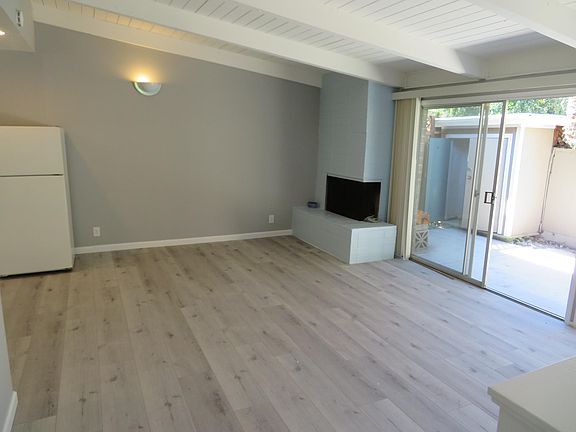4th image of 680 Morse Ave APT 1