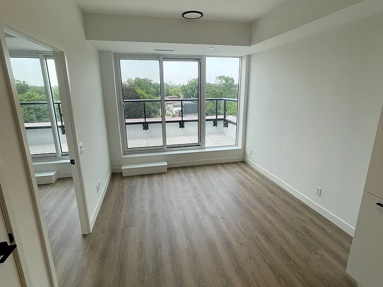 1050 Eastern Ave #625 — Photo 19