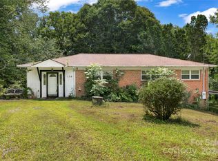 136 Shady View Dr, Brevard, NC 28712