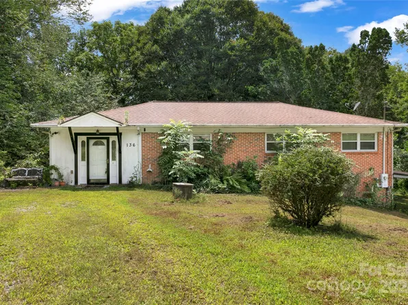 136 Shady View Dr, Brevard, NC 28712