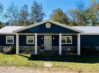 88 Huckleberry Dr, Deatsville, AL 36022