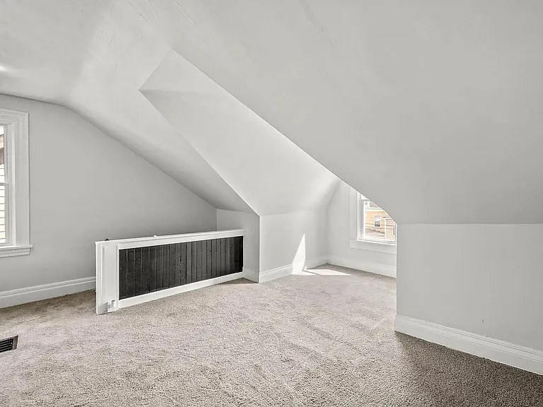 406 Boggs Ave — Photo 7
