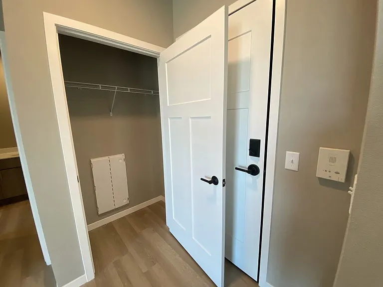 The Tuxedo Apartments — Photo 103