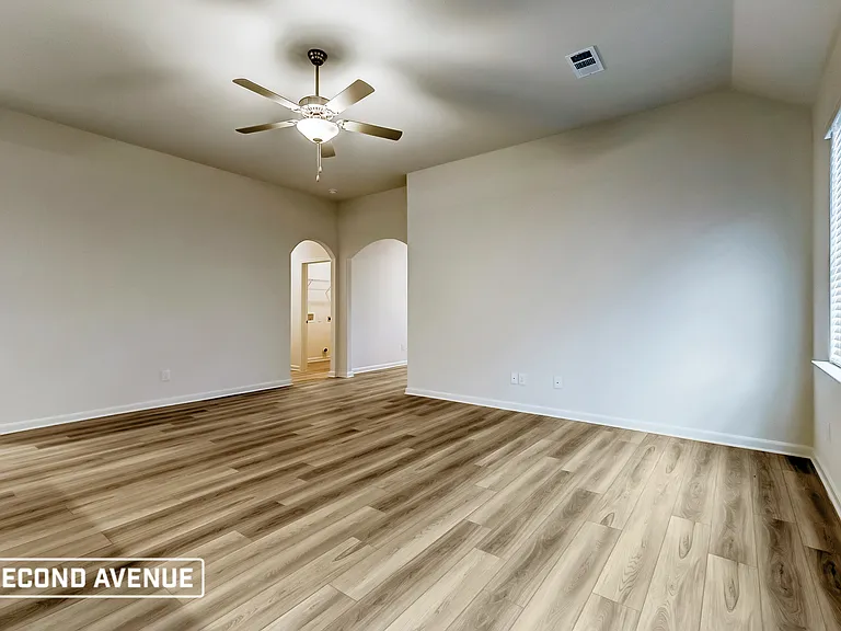 1421 Palamedes Dr — Photo 6