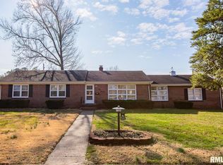 220 Circle Dr, Herrin, IL 62948