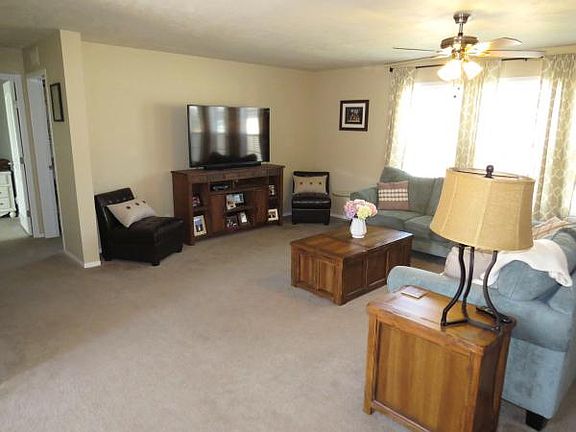 5th image of 11718 Cedarbrook Dr