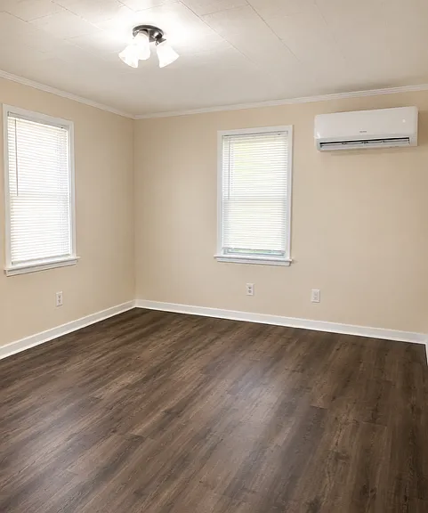 2413 McFarland — Photo 7