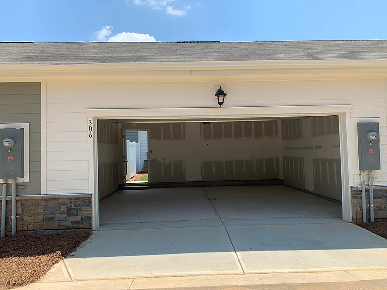 306 Sagecroft Ln — Photo 20