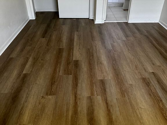 2nd image of 829 NE 12th Ave #3