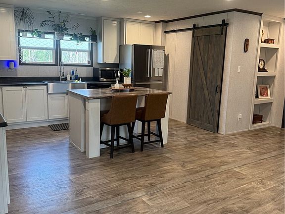 5th image of 56514 607th Rd