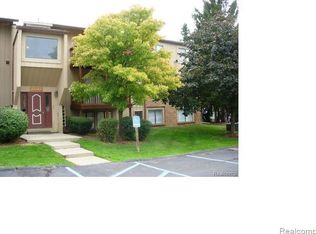 30060 W Twelve Mile Rd UNIT 92, Farmington Hills, MI