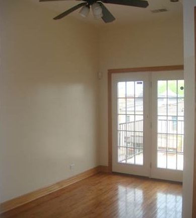 4th image of 4939 S Forrestville Ave APT 2