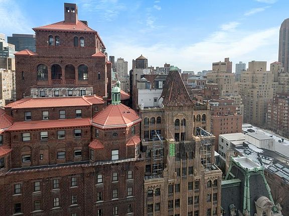 5th image of 244 Madison Ave APT 15L