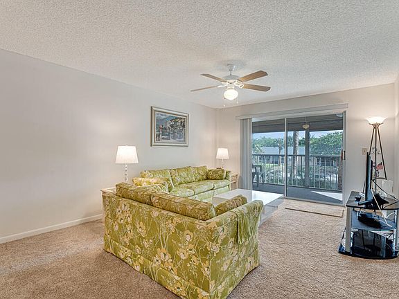 5th image of 3146 Via Poinciana #203