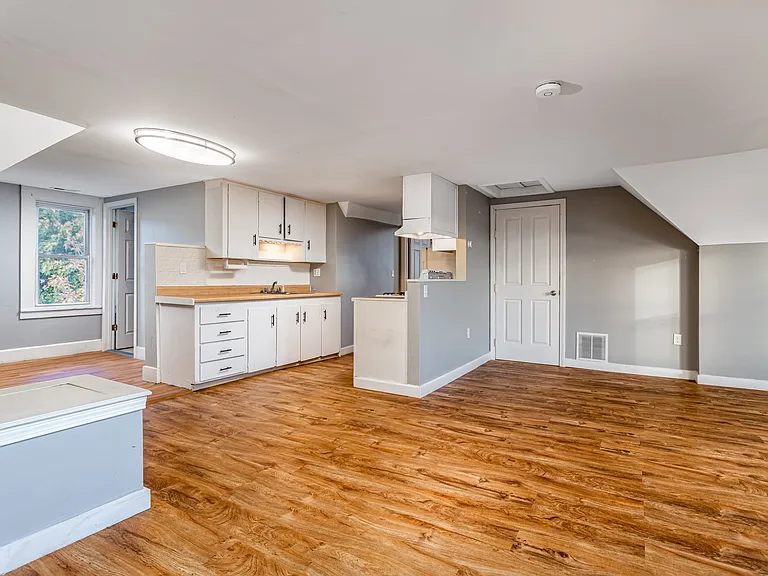 9 Mount Vernon St #3 — Photo 15