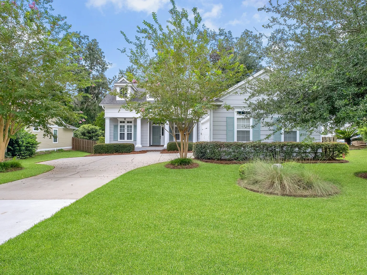 4 bed, 1898 sqft, $2,800 — Photo 2