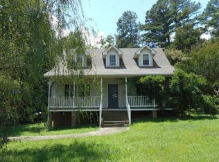 15406 Hanover St, Chester, VA 23836