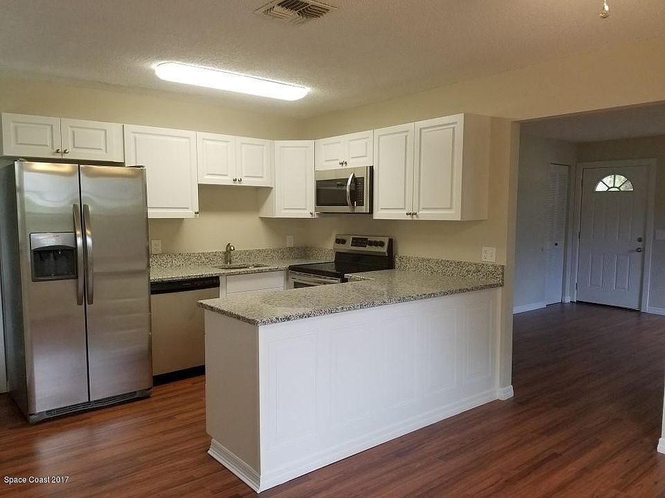 1st image of 6226 6th Pl