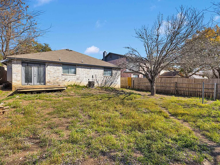 7011 Autumn Park — Photo 19