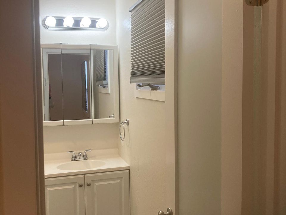 2nd image of 620 Main St #14