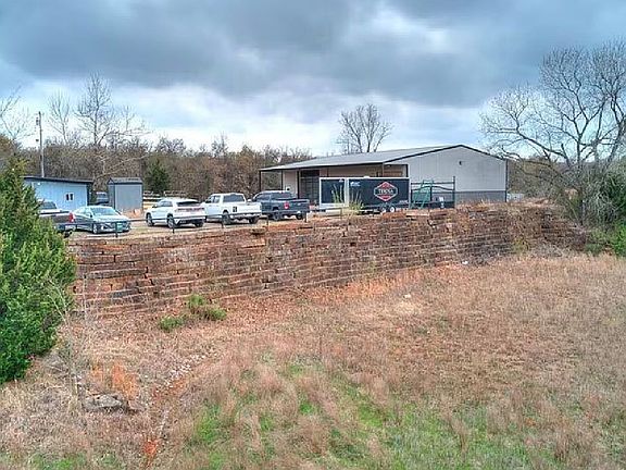 4th image of 6625 S Hiwassee Rd