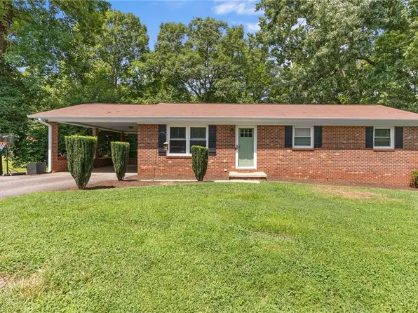 132 Blue Ridge Rd, State Road, NC 28676