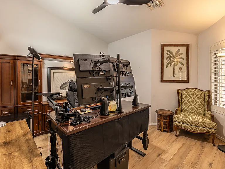 Den/office/bedroom