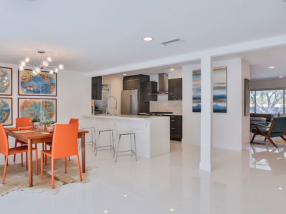 2nd image of 1283 E Tachevah Dr